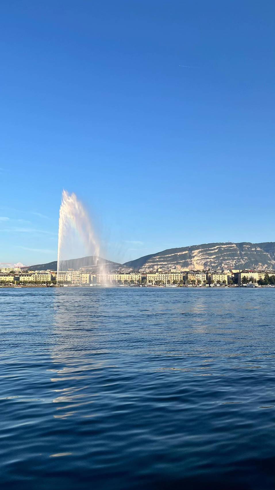 El lago Lemán y el Jet d'eau de Ginebra